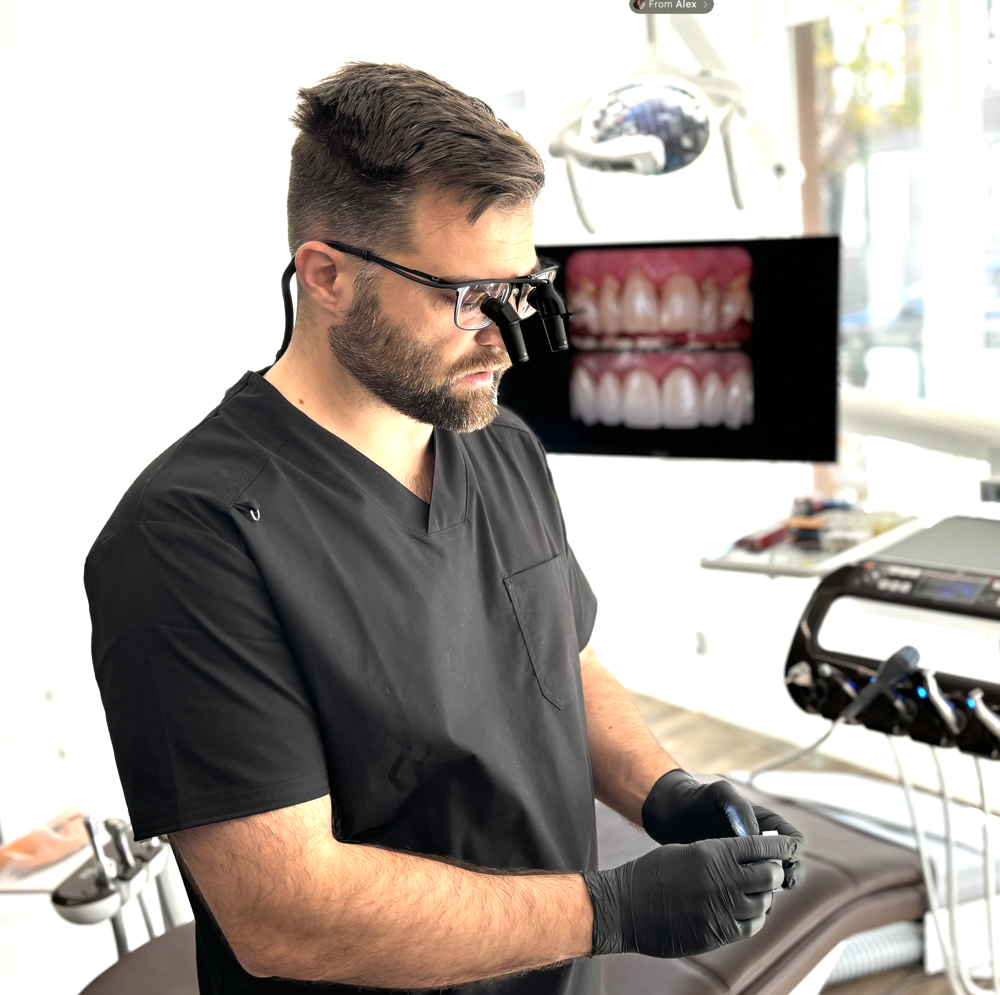 Dr Eduard Gazdov Dr Eduard Gazdov